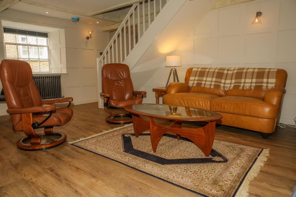Cosy Modern Cottage - ウェアラム エクステリア 写真
